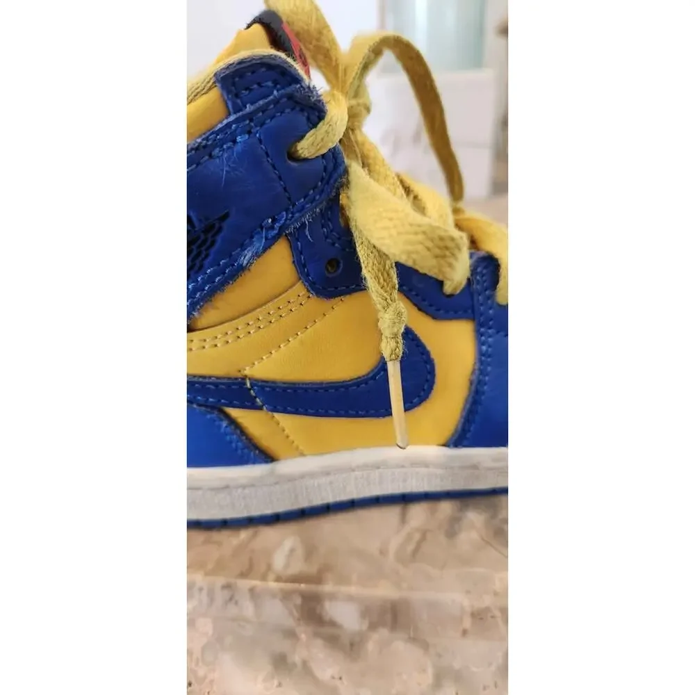 Nike Air Jordan 1 Retro High 'Reverse Laney' 11.5c